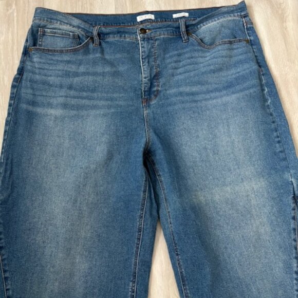 Sofia by Sofia Vergara Diana Super Hi-Rise Palazzo Jeans size 24W - Picture 4 of 6